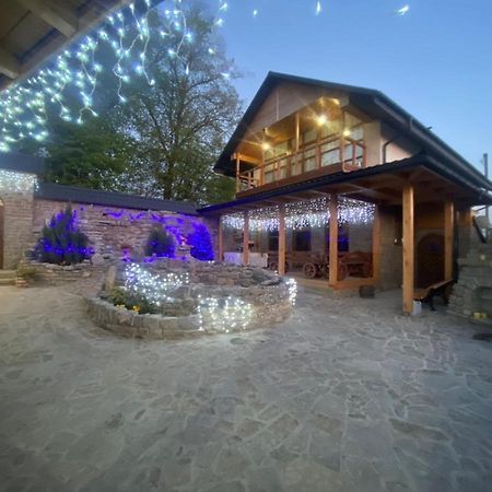 Kozak'S Dream Hotel Kamjanets-Podilsky Buitenkant foto